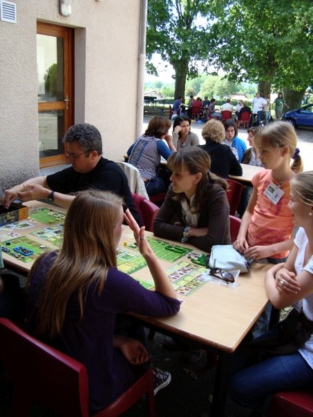 Week-end jeu ! Week-end jeu ! (JPEG)